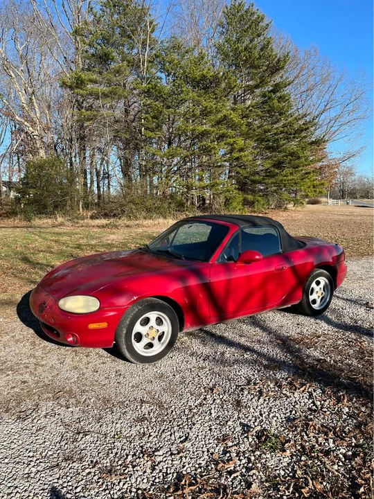 2000 Mazda NB MX-5 Miata - Image 2 of 11