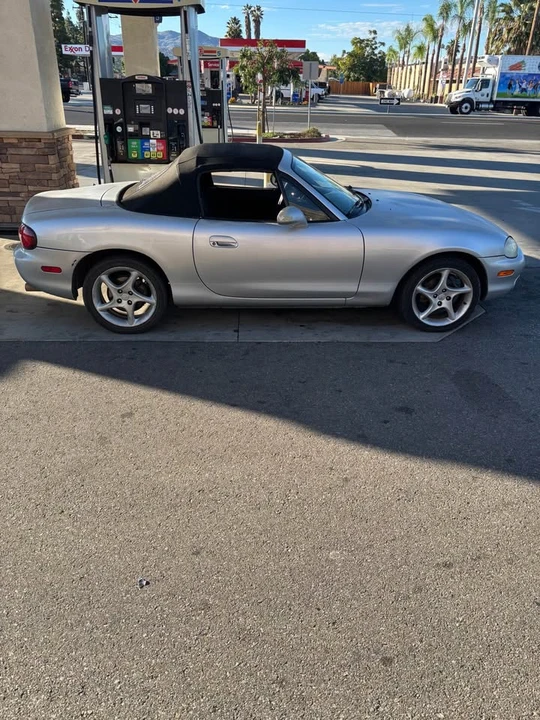 2000 Mazda NB MX-5 Miata - Image 5 of 5