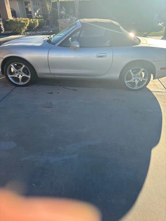 2000 Mazda NB MX-5 Miata - Image 4 of 5
