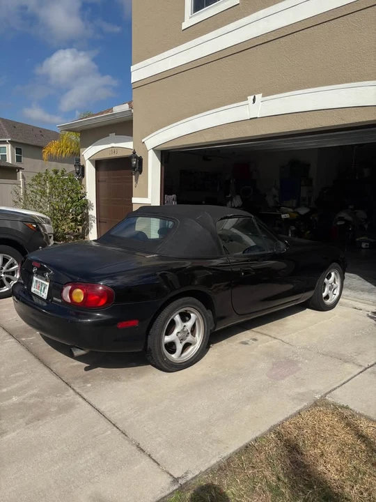 2000 Mazda NB MX-5 Miata - Image 3 of 10