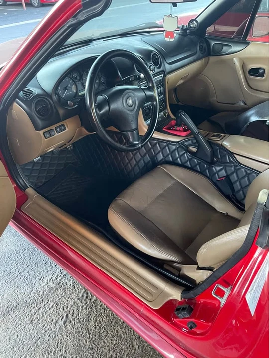 2000 Mazda NB MX-5 Miata - Image 3 of 8