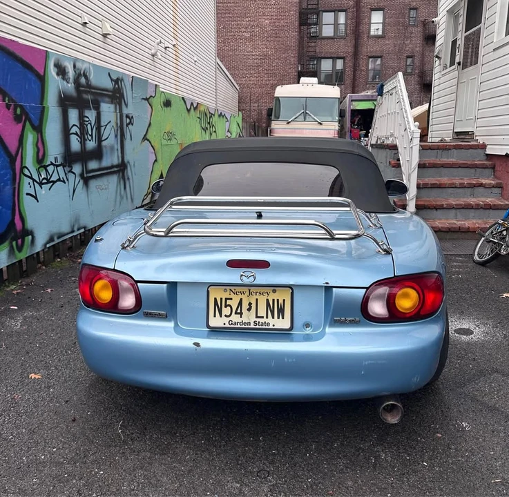 2000 Mazda NB MX-5 Miata - Image 3 of 4