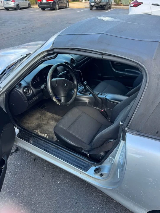 2000 Mazda NB MX-5 Miata - Image 9 of 18