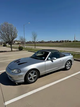 2000 Mazda MX-5 Miata Convertible