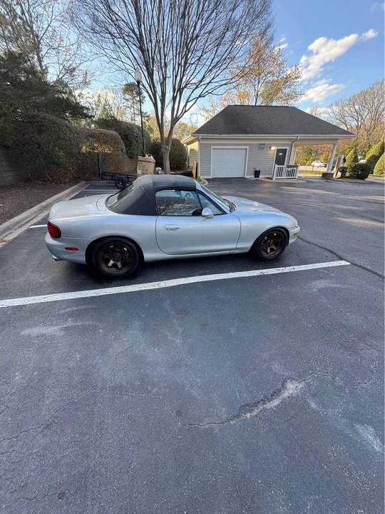 2000 Mazda NB MX-5 Miata - Image 5 of 18