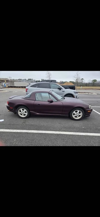 2000 Mazda NB MX-5 Miata - Image 2 of 13