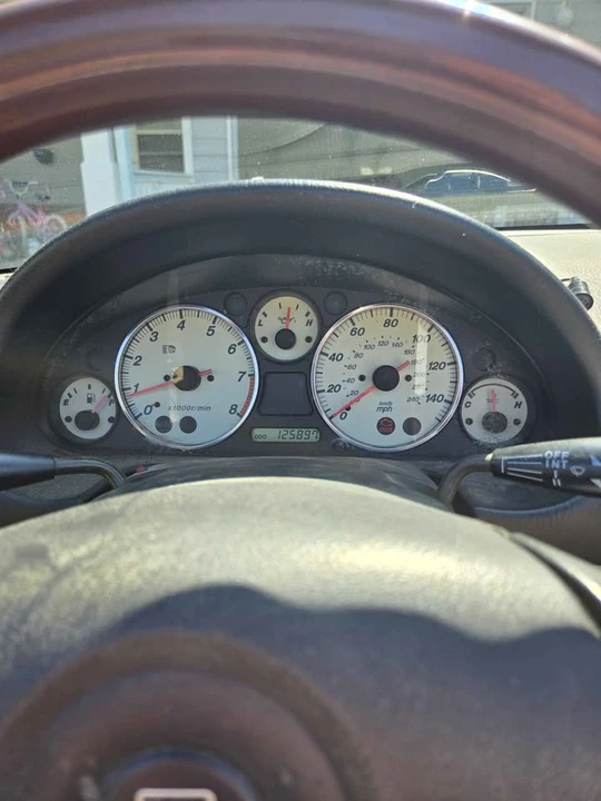 2000 Mazda NB MX-5 Miata - Image 9 of 13