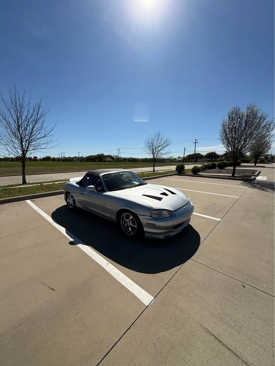 2000 Mazda NB MX-5 Miata - Image 4 of 10