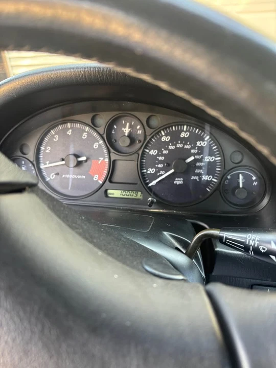 2000 Mazda NB MX-5 Miata - Image 10 of 12