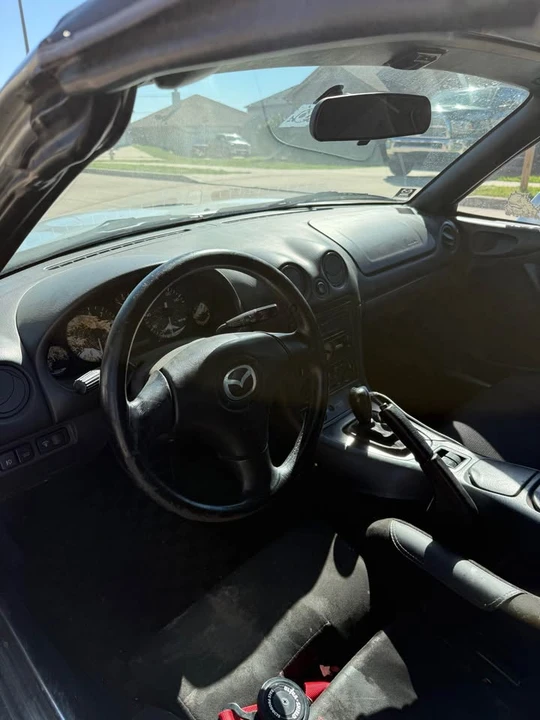 2000 Mazda NB MX-5 Miata - Image 7 of 10