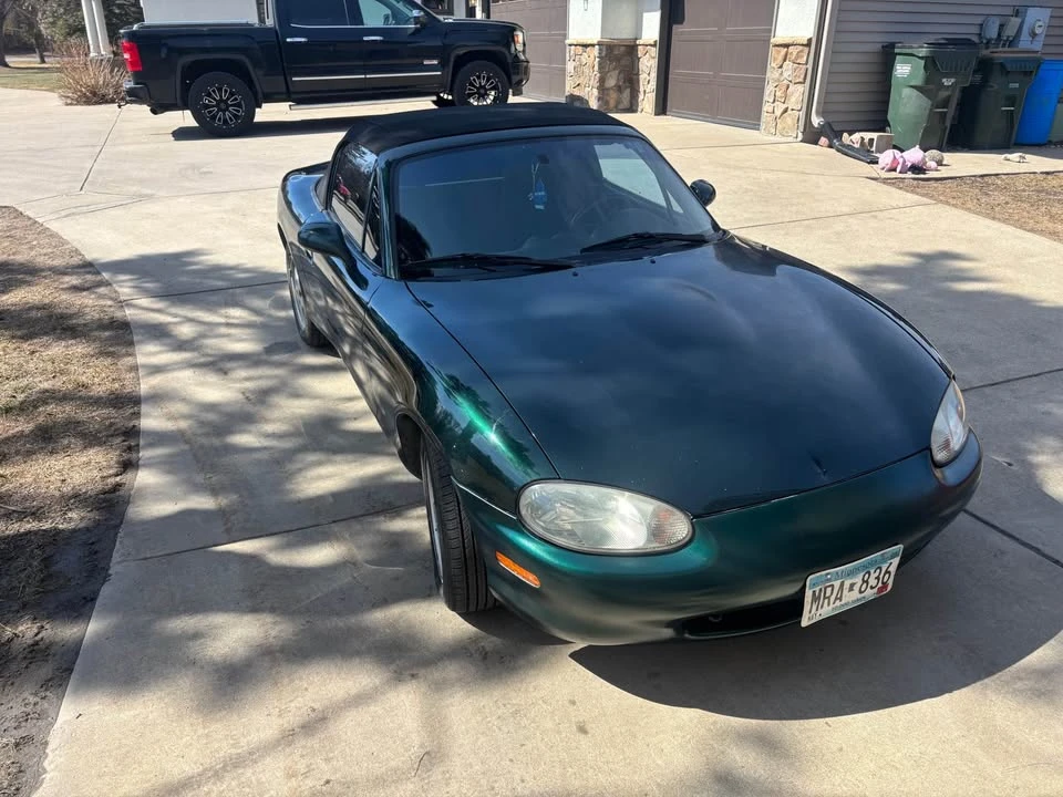 2000 Mazda NB MX-5 Miata - Image 2 of 12