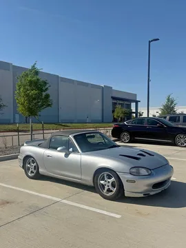 2000 Mazda MX-5 Miata Convertible