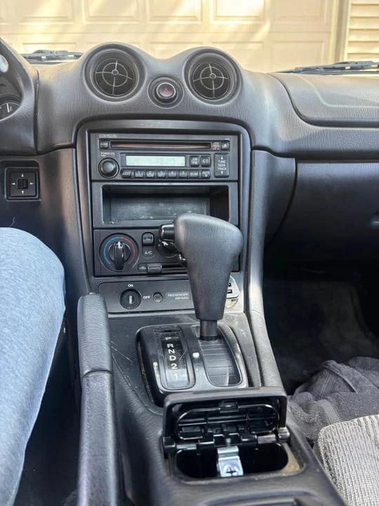 2000 Mazda NB MX-5 Miata - Image 8 of 12