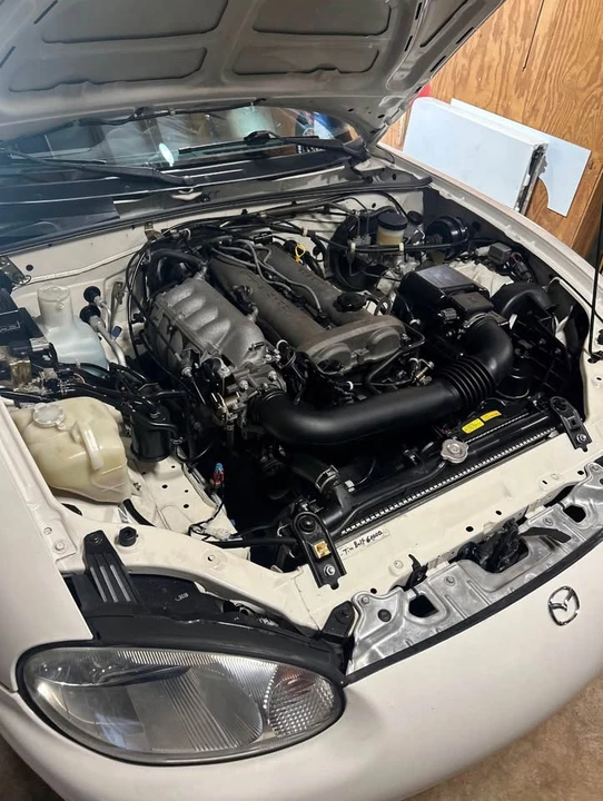 2000 Mazda NB MX-5 Miata - Image 2 of 6