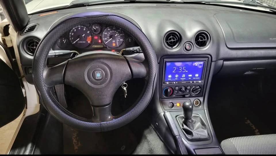 2000 Mazda NB MX-5 Miata - Image 5 of 6
