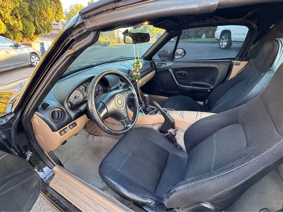 2000 Mazda NB MX-5 Miata - Image 17 of 20