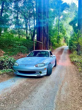 2000 Mazda MX-5 Miata Convertible