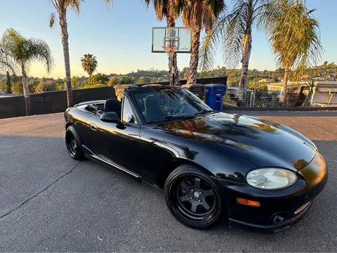 2000 Mazda MX-5 Miata Convertible