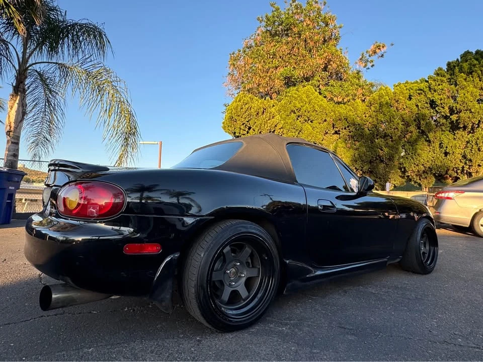2000 Mazda NB MX-5 Miata - Image 10 of 20