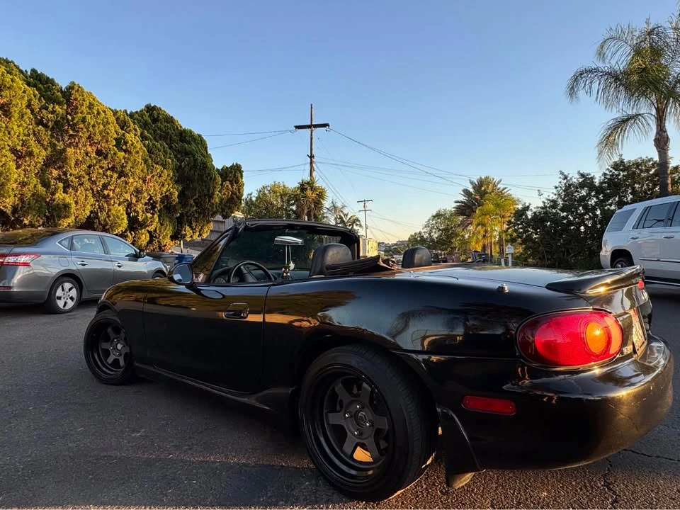 2000 Mazda NB MX-5 Miata - Image 8 of 20