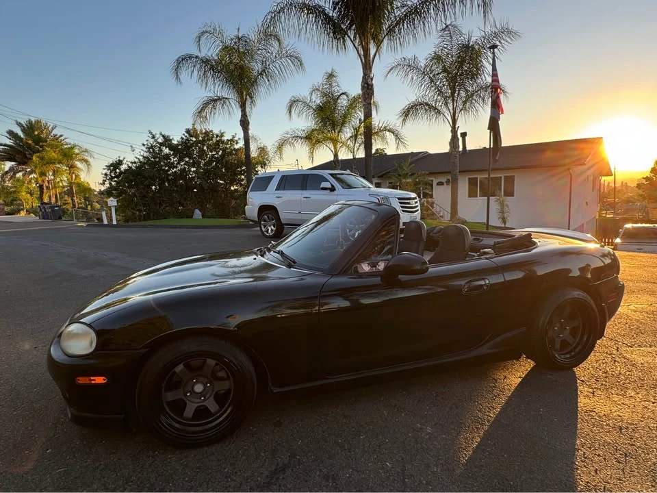 2000 Mazda NB MX-5 Miata - Image 5 of 20