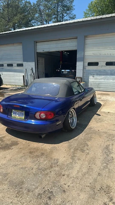 2000 Mazda NB MX-5 Miata - Image 2 of 4