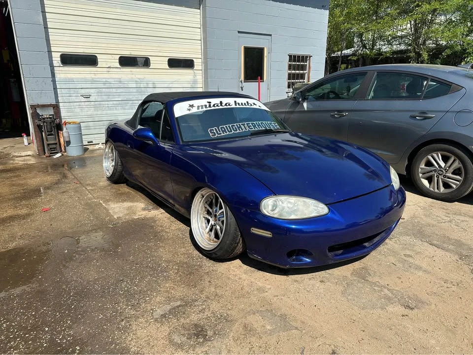 2000 Mazda NB MX-5 Miata - Image 3 of 4