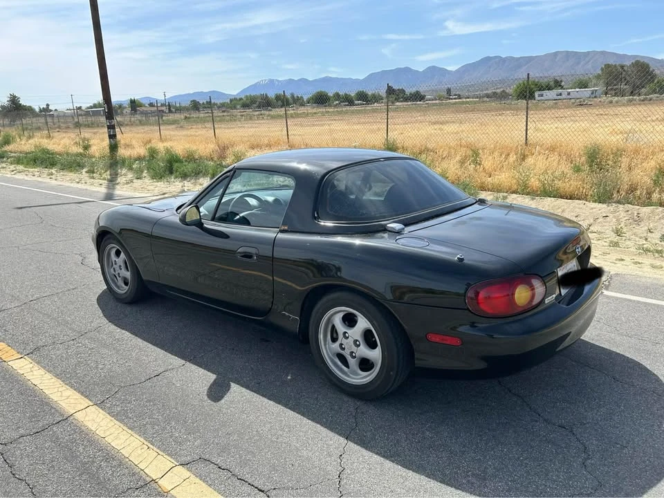 2000 Mazda NB MX-5 Miata - Image 7 of 10