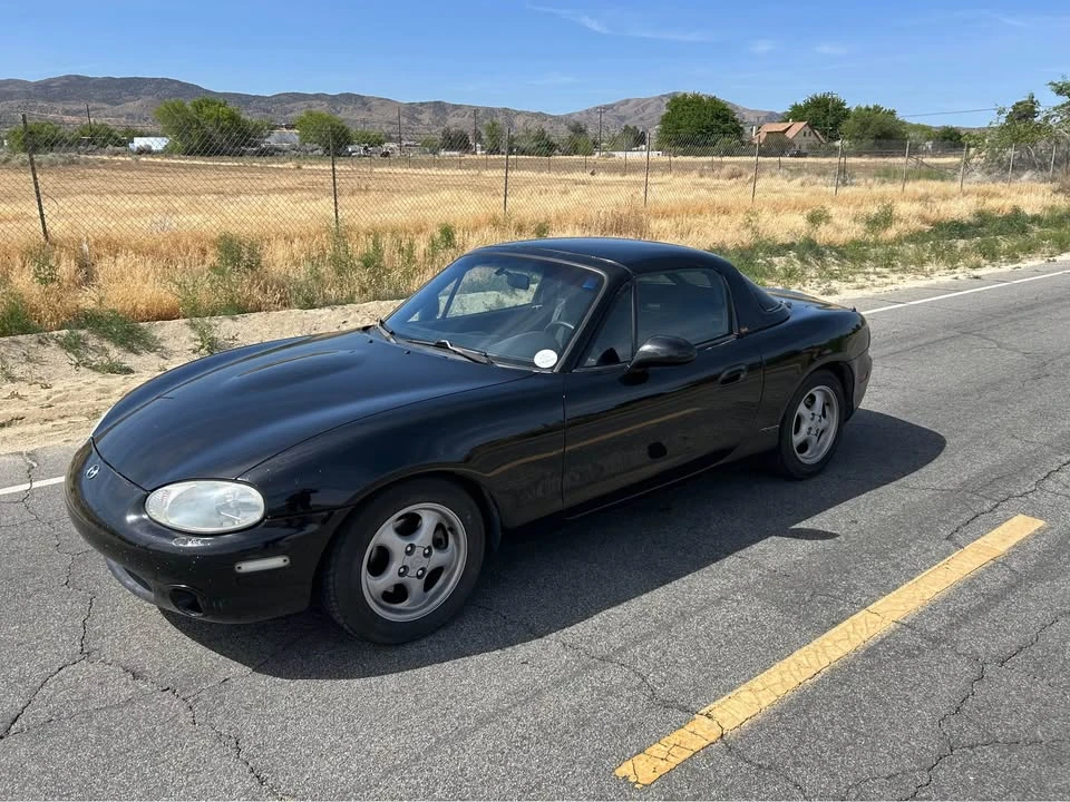 2000 Mazda NB MX-5 Miata - Image 3 of 10