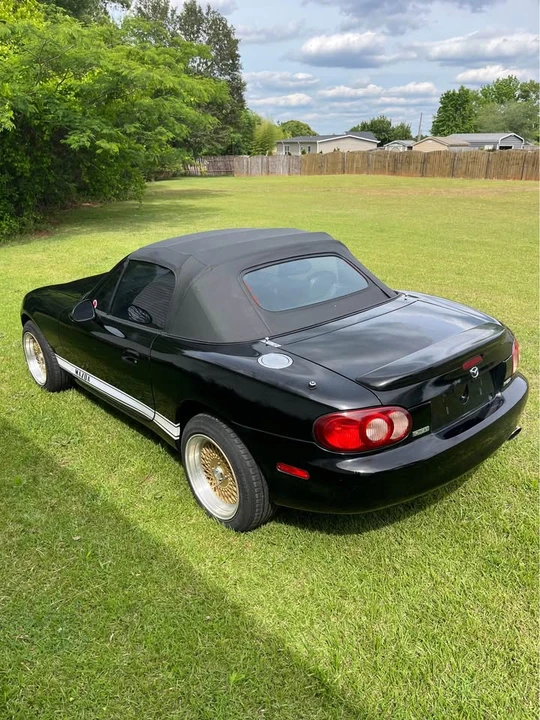 2000 Mazda NB MX-5 Miata - Image 4 of 16
