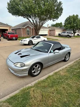 2000 Mazda MX-5 Miata Convertible