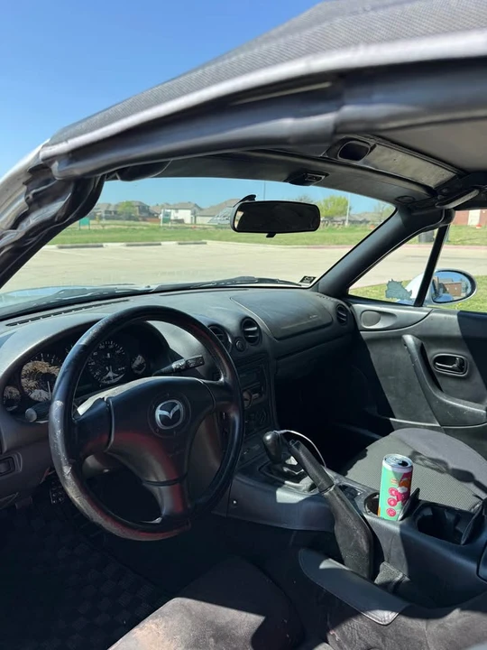 2000 Mazda NB MX-5 Miata - Image 4 of 11