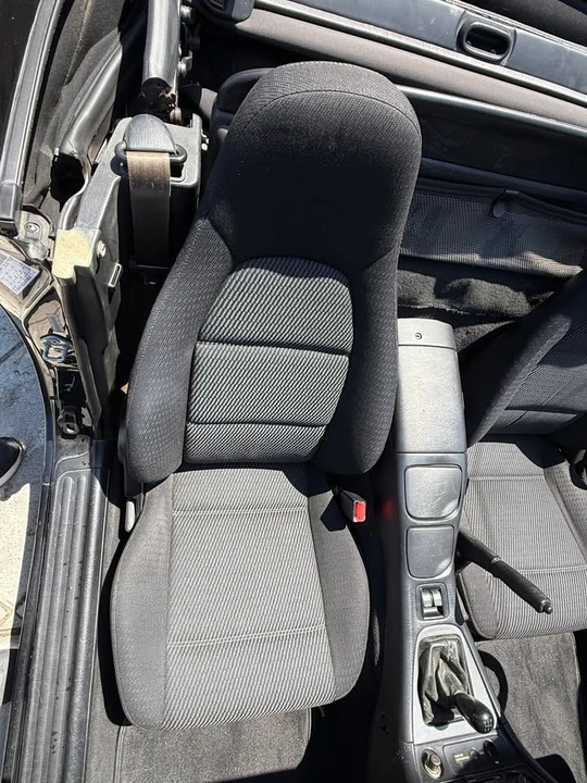 2000 Mazda NB MX-5 Miata - Image 9 of 19