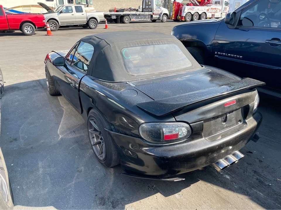 2000 Mazda NB MX-5 Miata - Image 2 of 7