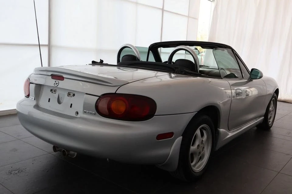 2000 Mazda NB MX-5 Miata - Image 19 of 19