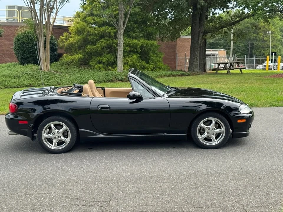 2000 Mazda NB MX-5 Miata - Image 16 of 20