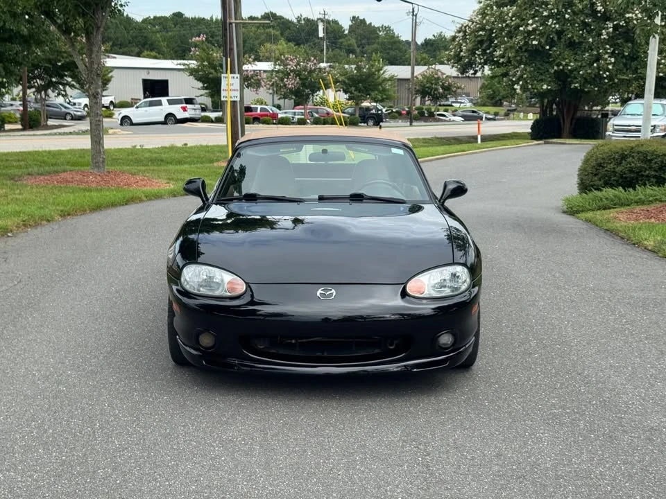 2000 Mazda NB MX-5 Miata - Image 2 of 20