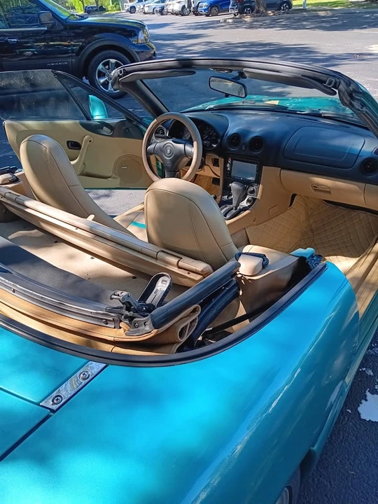2000 Mazda NB MX-5 Miata - Image 6 of 20
