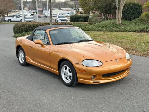 2000 Mazda MX-5 Miata