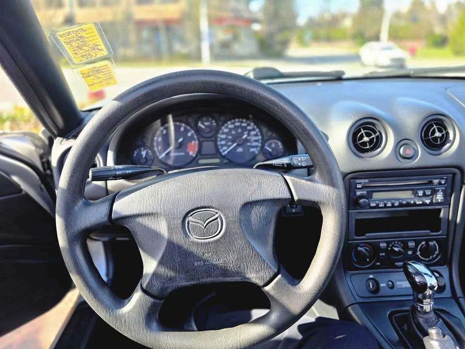 2000 Mazda NB MX-5 Miata - Image 9 of 11