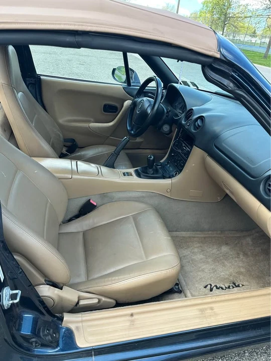 2000 Mazda NB MX-5 Miata - Image 7 of 10