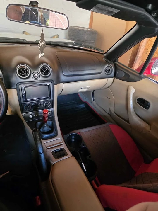 2000 Mazda NB MX-5 Miata - Image 17 of 19