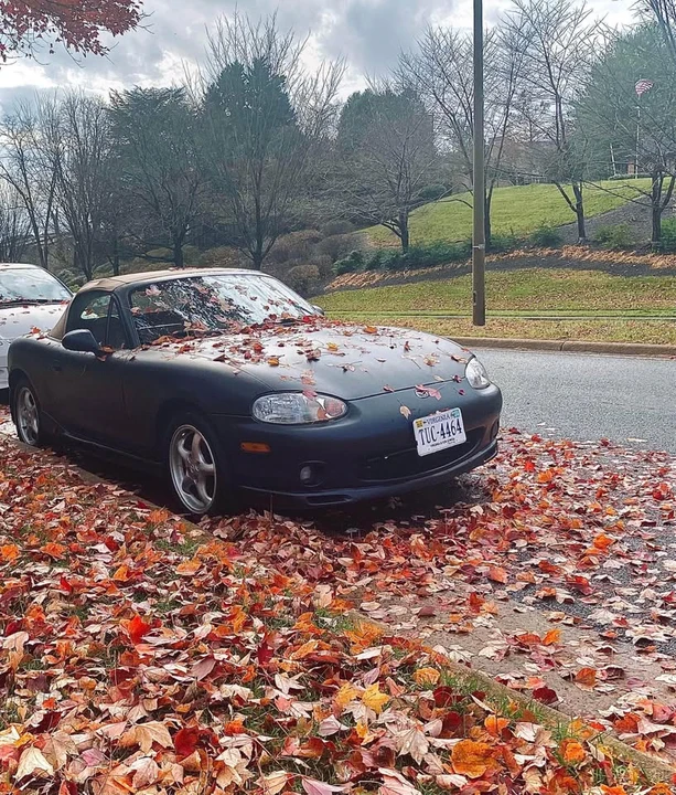 2000 Mazda NB MX-5 Miata - Image 2 of 9