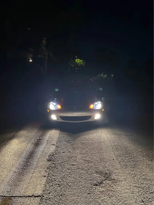 2000 Mazda NB MX-5 Miata - Image 7 of 17