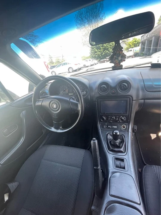 2000 Mazda NB MX-5 Miata - Image 5 of 10