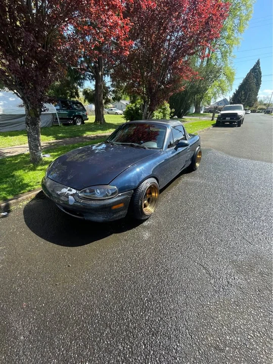 2000 Mazda NB MX-5 Miata - Image 2 of 8