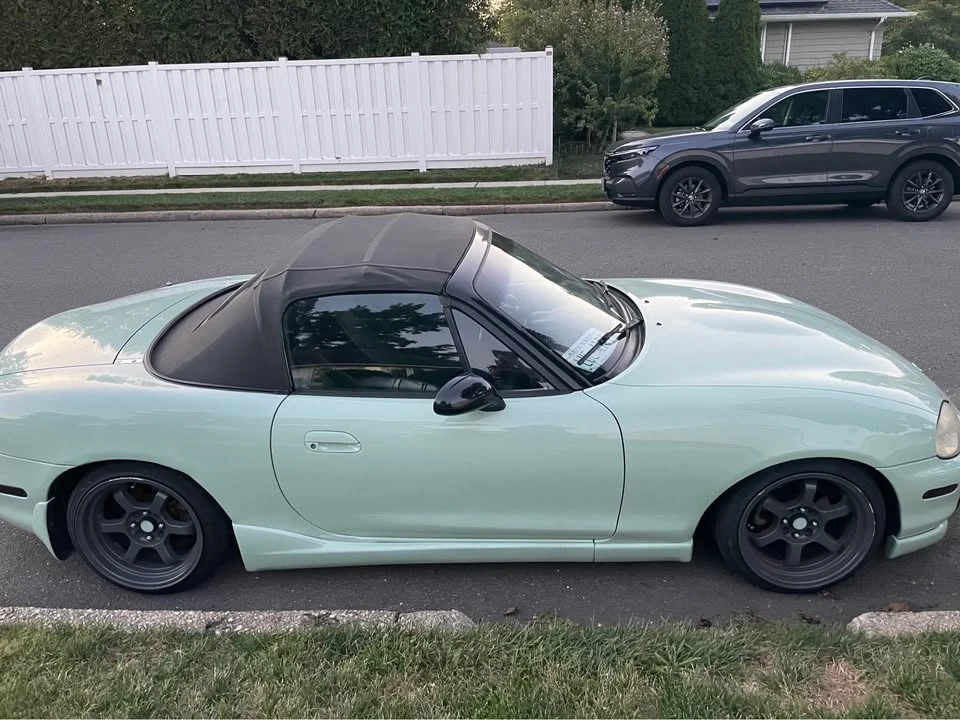 2000 Mazda NB MX-5 Miata - Image 2 of 10