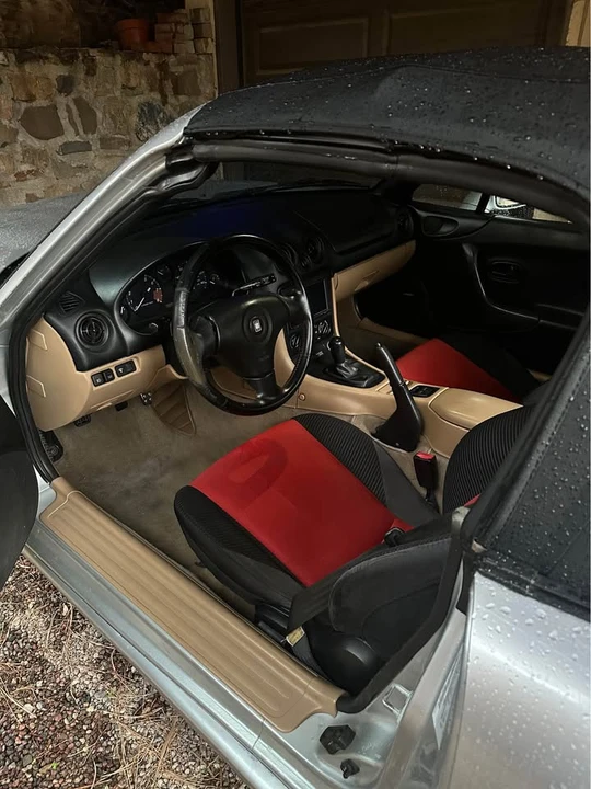 2000 Mazda NB MX-5 Miata - Image 14 of 17