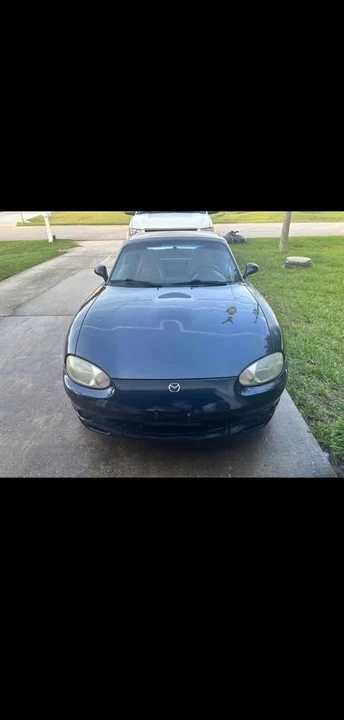 2000 Mazda NB MX-5 Miata - Image 2 of 10
