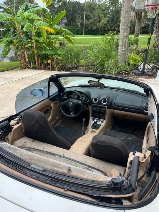 2000 Mazda NB MX-5 Miata - Image 10 of 11